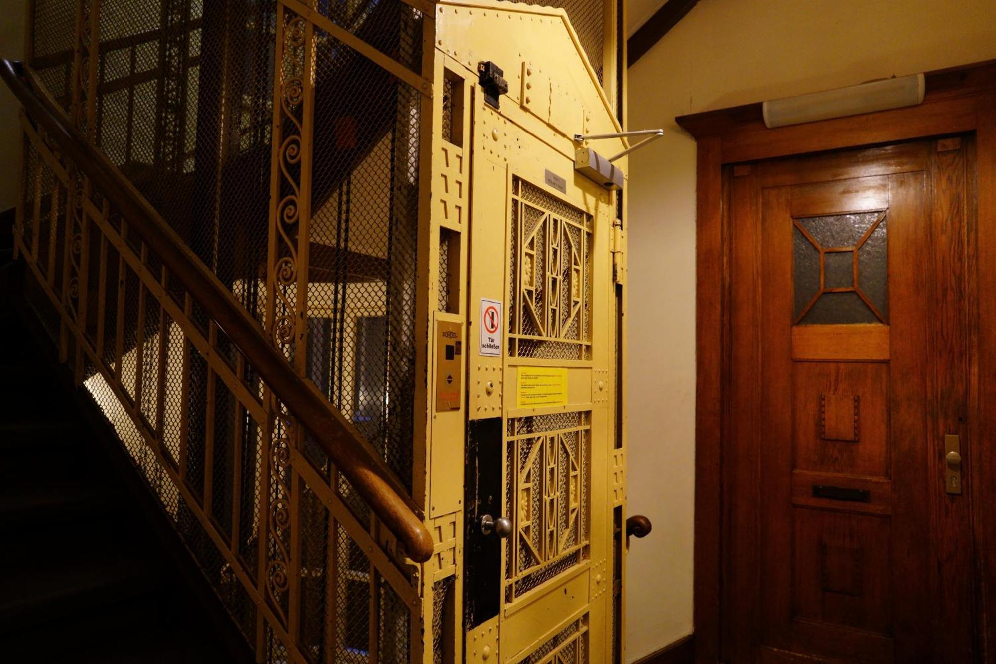 Hotelpension Margrit Berlin Bagian luar foto