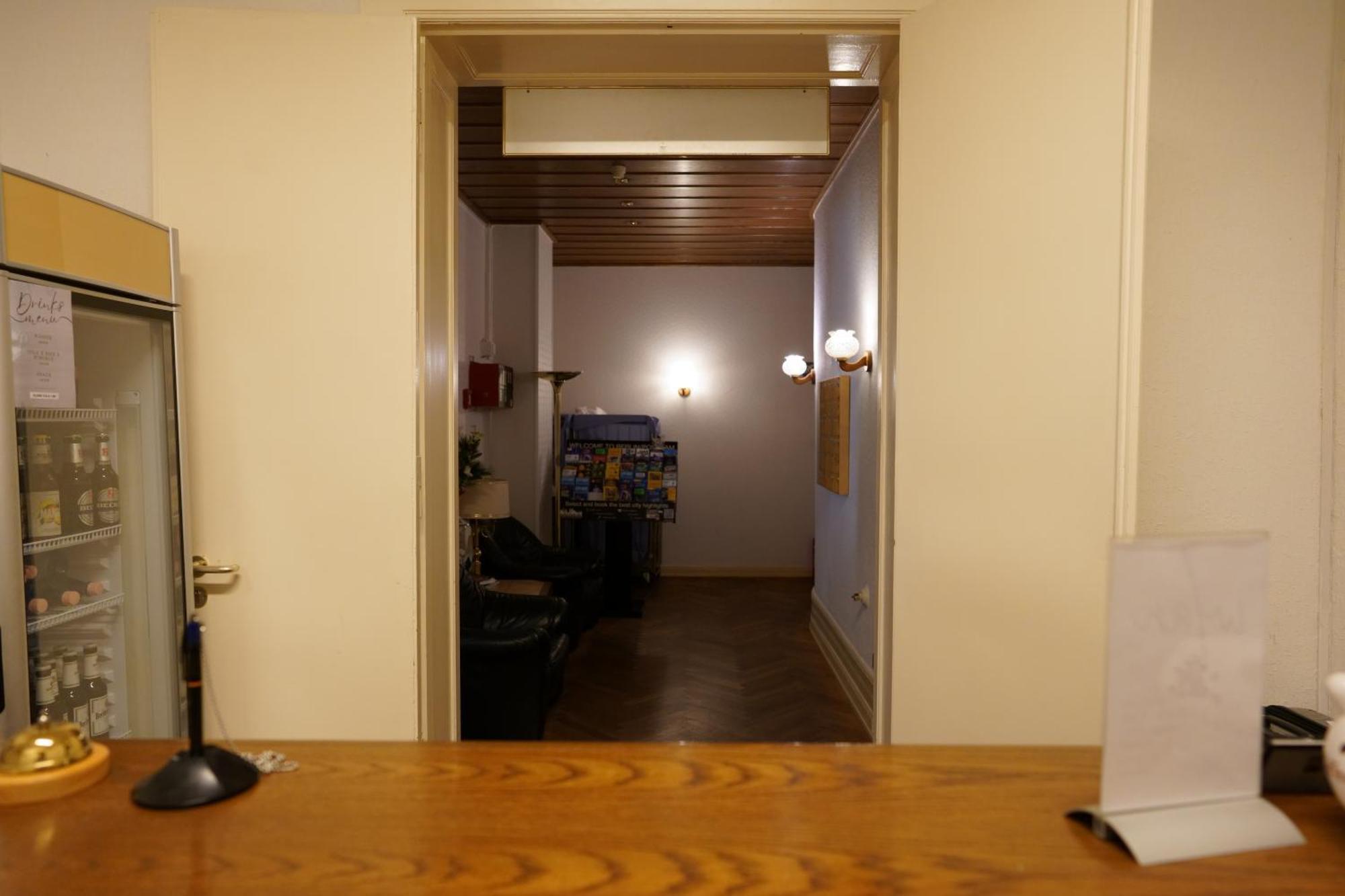 Hotelpension Margrit Berlin Bagian luar foto