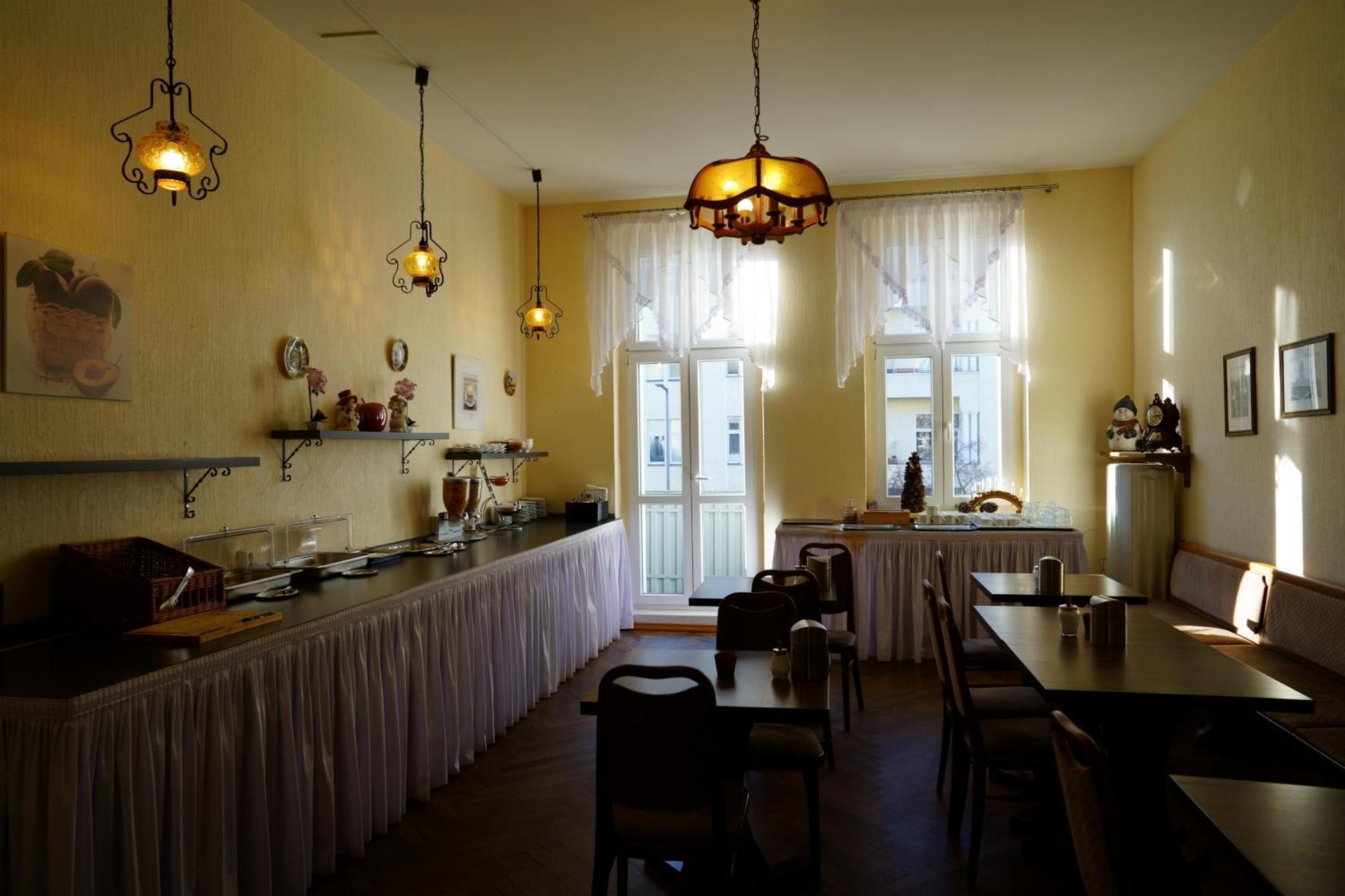 Hotelpension Margrit Berlin Bagian luar foto