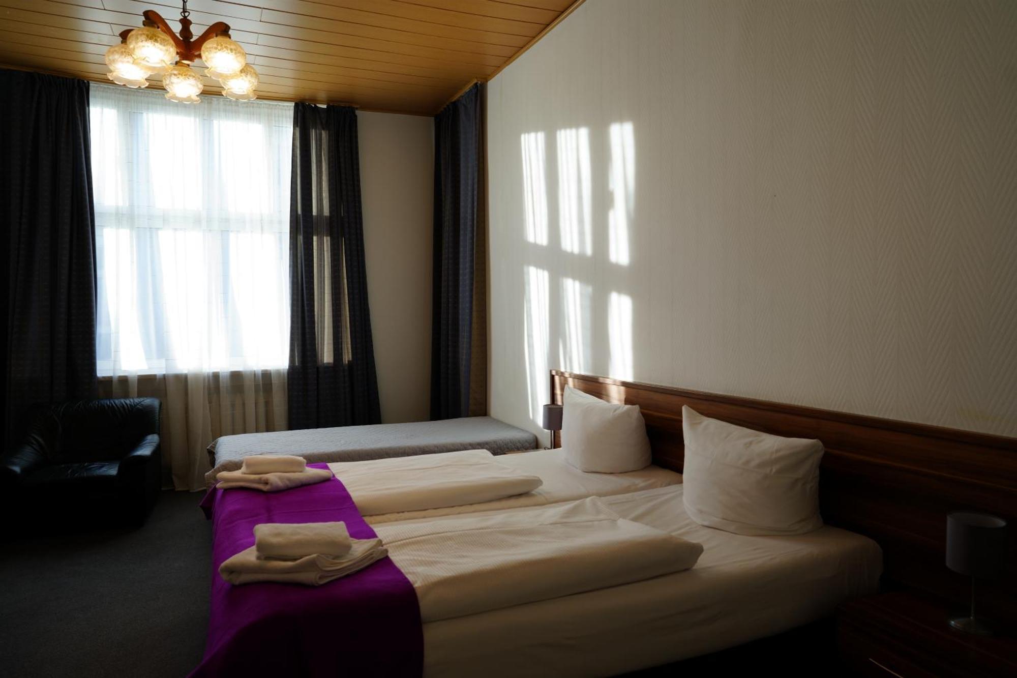 Hotelpension Margrit Berlin Bagian luar foto
