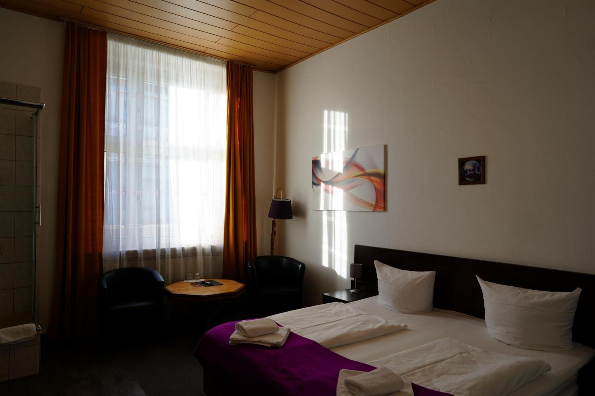 Hotelpension Margrit Berlin Bagian luar foto