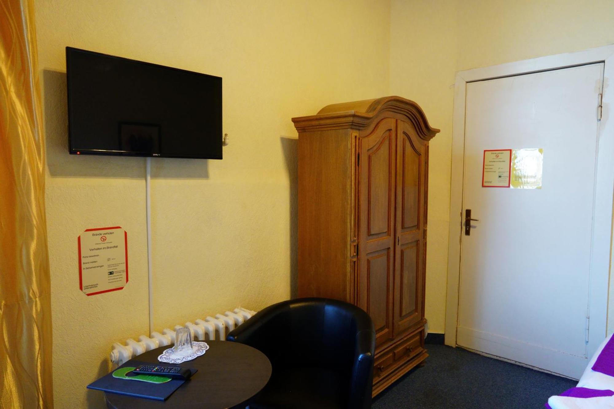 Hotelpension Margrit Berlin Bagian luar foto