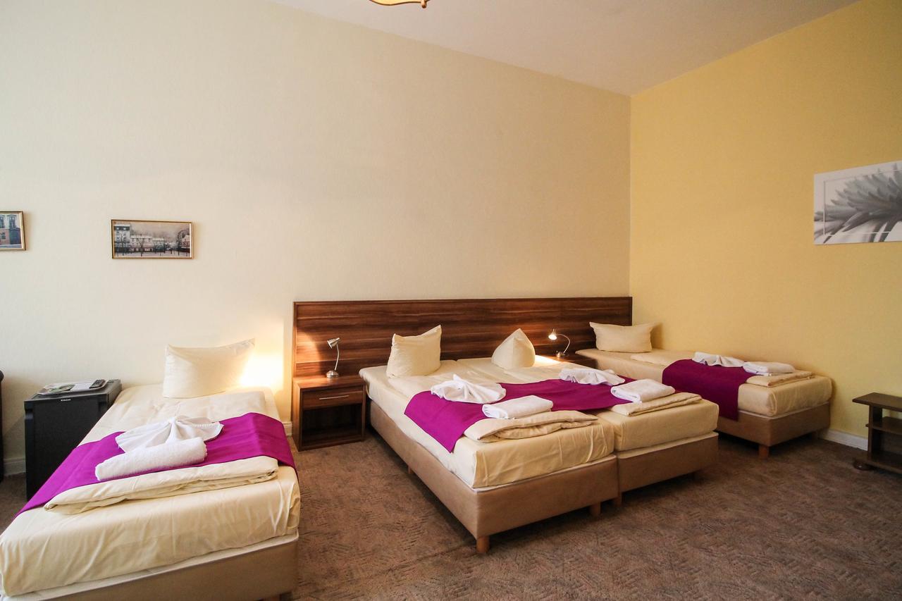 Hotelpension Margrit Berlin Bagian luar foto