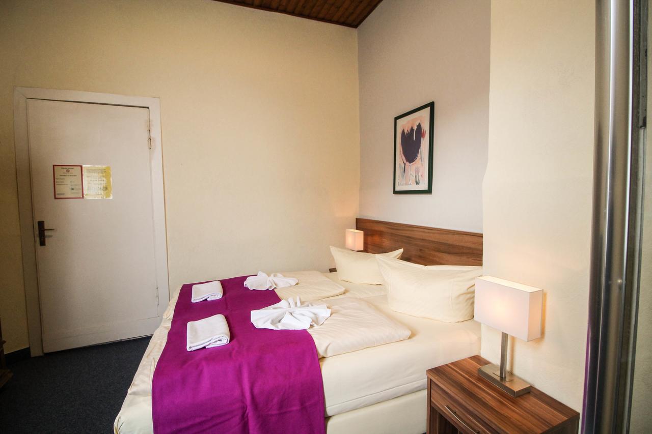 Hotelpension Margrit Berlin Bagian luar foto